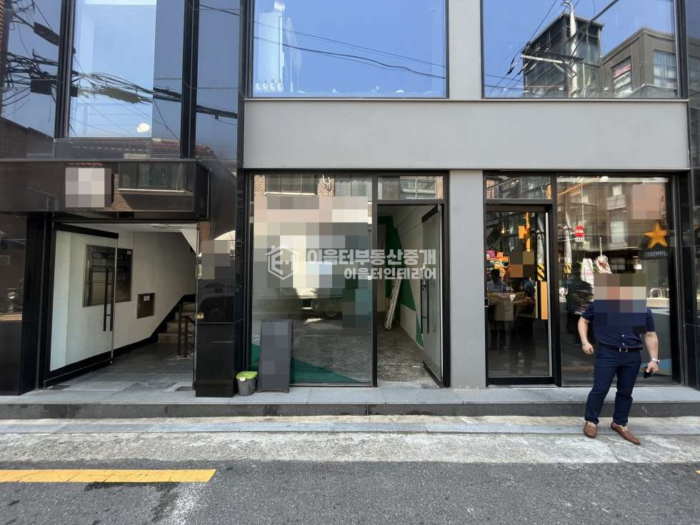 서울 마포구 합정동 합정역 도보 약 8분거리 코너건물 노출 및 내부 인테리어 최상급 매물 월세 매물번호 10068 사진 1