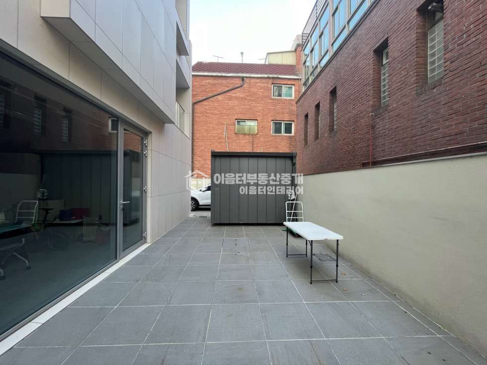서울 마포구 합정동 사진0무권리0내부아름다움0넓은내부공간사용덤0분리화장실0노출천장0높은층고 월세 매물번호 10189 사진 21