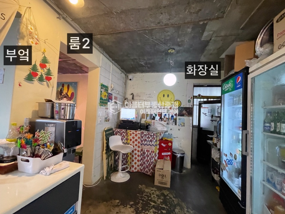 서울 마포구 서교동 숲길뷰 1층 벚꽃뷰 경의선숲길 바로 앞 상가 술집 음식점 감성 최고 월세 매물번호 10215 사진 28