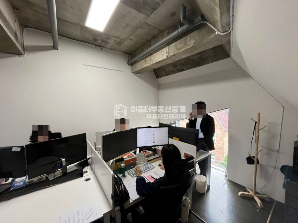 서울 마포구 서교동 유니크한 외관 내부룸2 트렌디한 인테리어 사무실 월세 매물번호 10233 사진 15