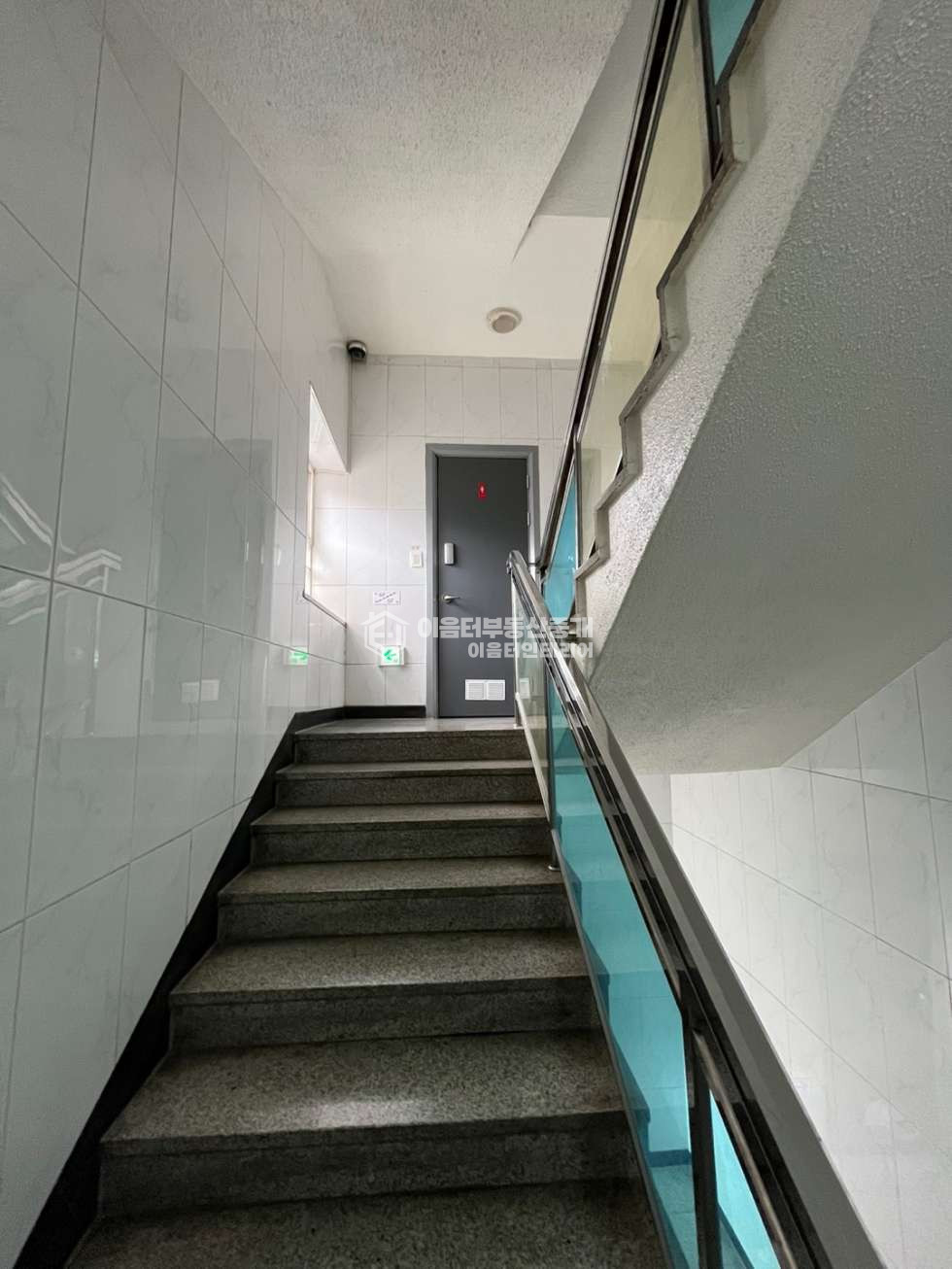 서울 마포구 서교동 인테리어 필요없는 외관 굿 대형 사무실 즉시입주가능 월세 매물번호 10234 사진 12