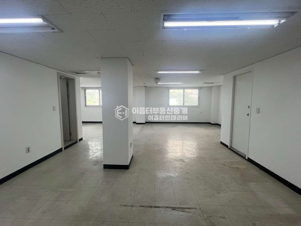 서울 마포구 성산동 내,외관 깔끔한 성산동 사무실. 주차O.엘베O.즉시입주 월세 매물번호 10285 사진 16