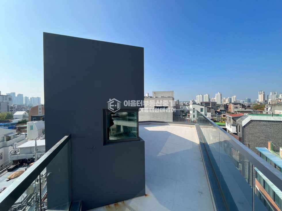 서울 마포구 연남동 연남동 신축.통임대 상가/사무실.주차O엘베O테라스O루프탑O 월세 매물번호 10347 사진 76