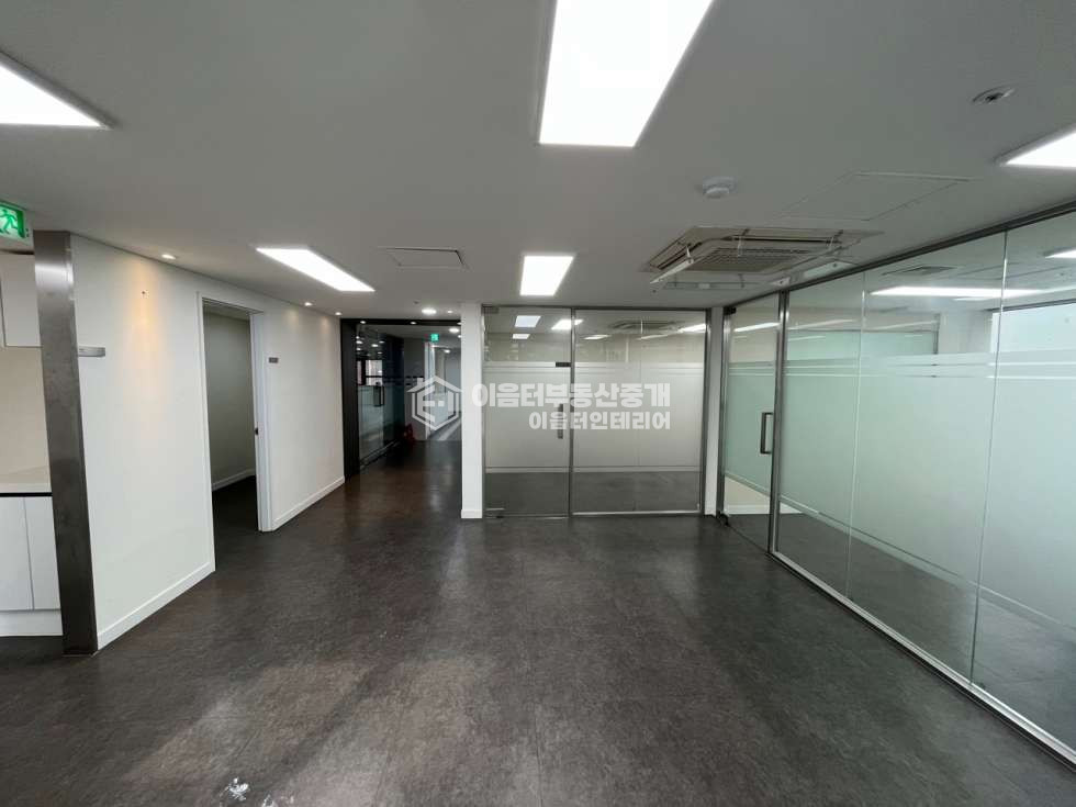 서울 마포구 연남동 홍대역세권.연층임대 대형사무실.내외관 컨디션 최상.엘베O.주차O 월세 매물번호 10356 사진 5
