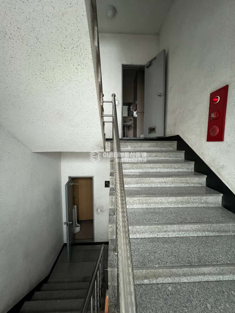 서울 마포구 서교동 합정역세권.가성비O접근성O채광O주차O내부룸O 월세 매물번호 10367 사진 19