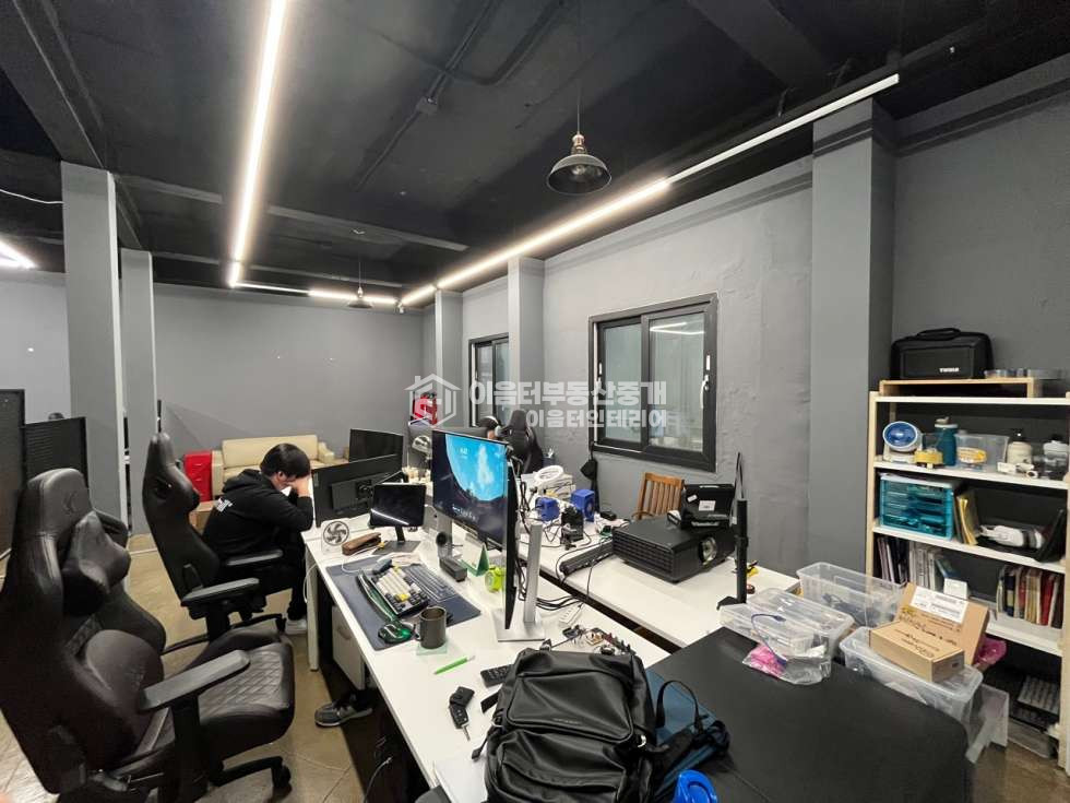 서울 마포구 연남동 연남동 메인거리 무권리 사무실.멋진 내외관인테리어.넓은 테라스O 월세 매물번호 10379 사진 13