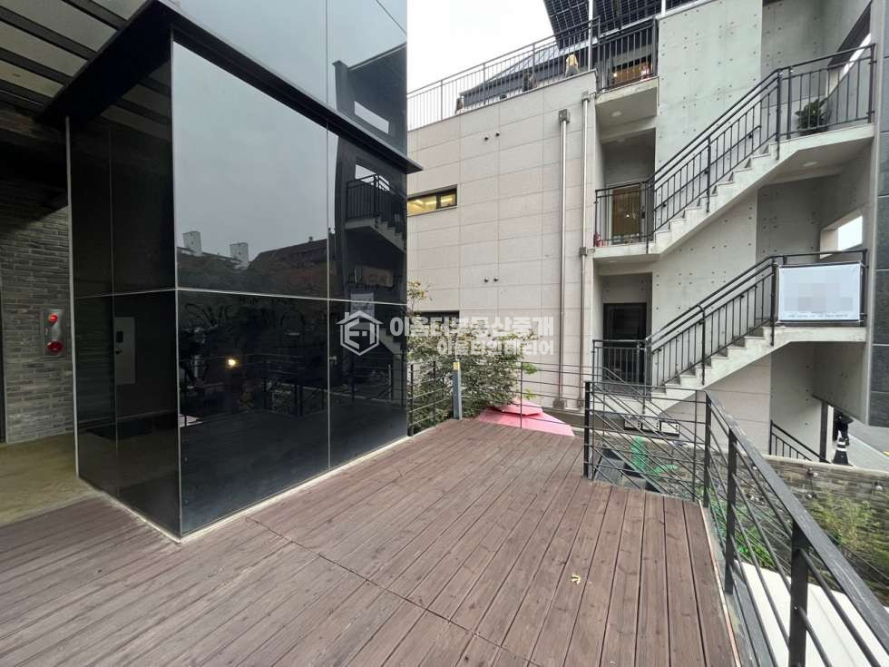 서울 마포구 연남동 연남동 메인거리 무권리 사무실.멋진 내외관인테리어.넓은 테라스O 월세 매물번호 10379 사진 27