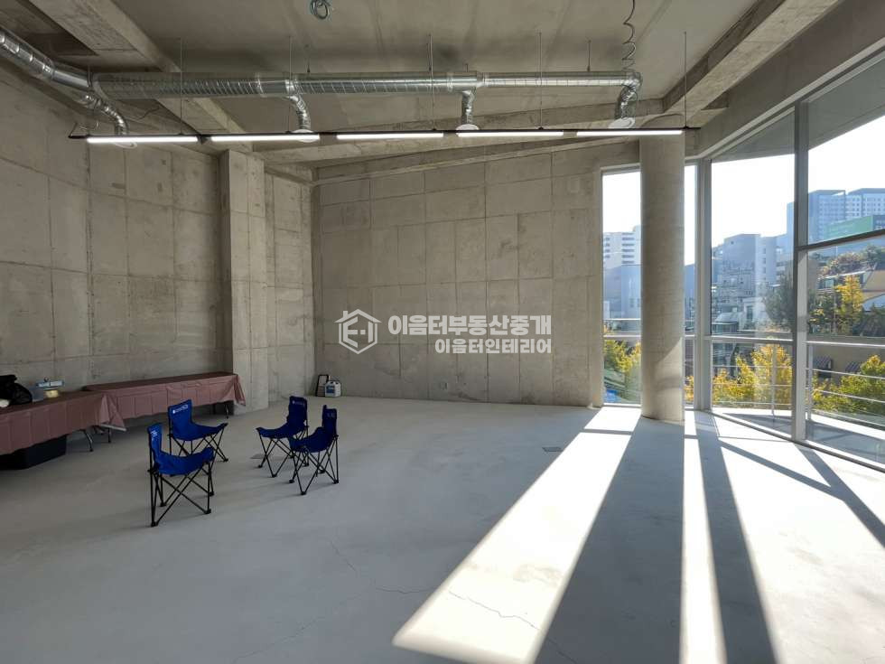 서울 마포구 서교동 합정역세권 대로변 코너 신축 5층 사무실.주차O엘베O 월세 매물번호 10455 사진 5