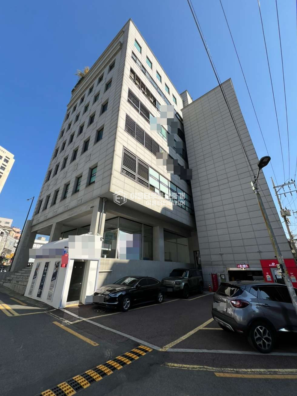 서울 마포구 동교동 홍대역 초역세권.무권리 1층 상가.대로변 노출최고O통창O주차O 월세 매물번호 10460 사진 1