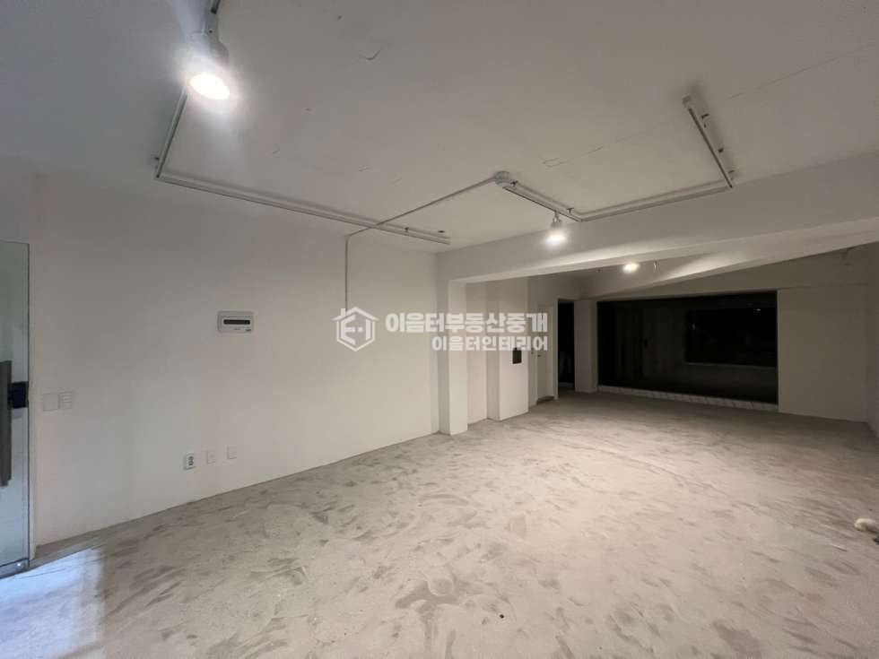 서울 마포구 성산동 무권리 성산동 대로변 네모반듯한 평수넓은 1층 상가 월세 매물번호 10532 사진 5