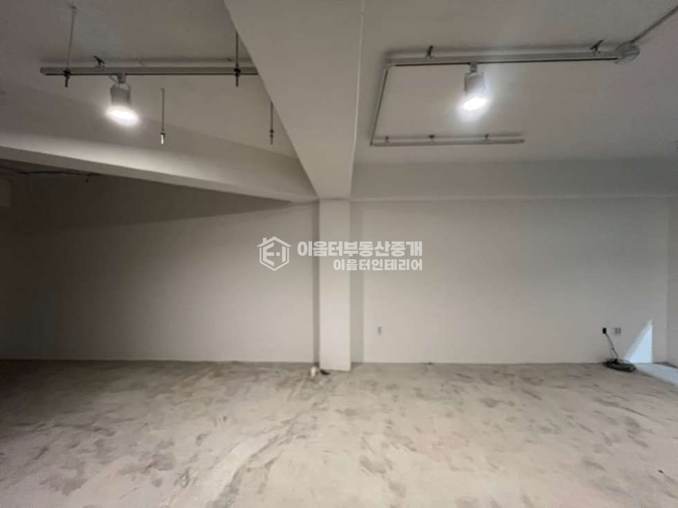 서울 마포구 성산동 무권리 성산동 대로변 네모반듯한 평수넓은 1층 상가 월세 매물번호 10532 사진 8