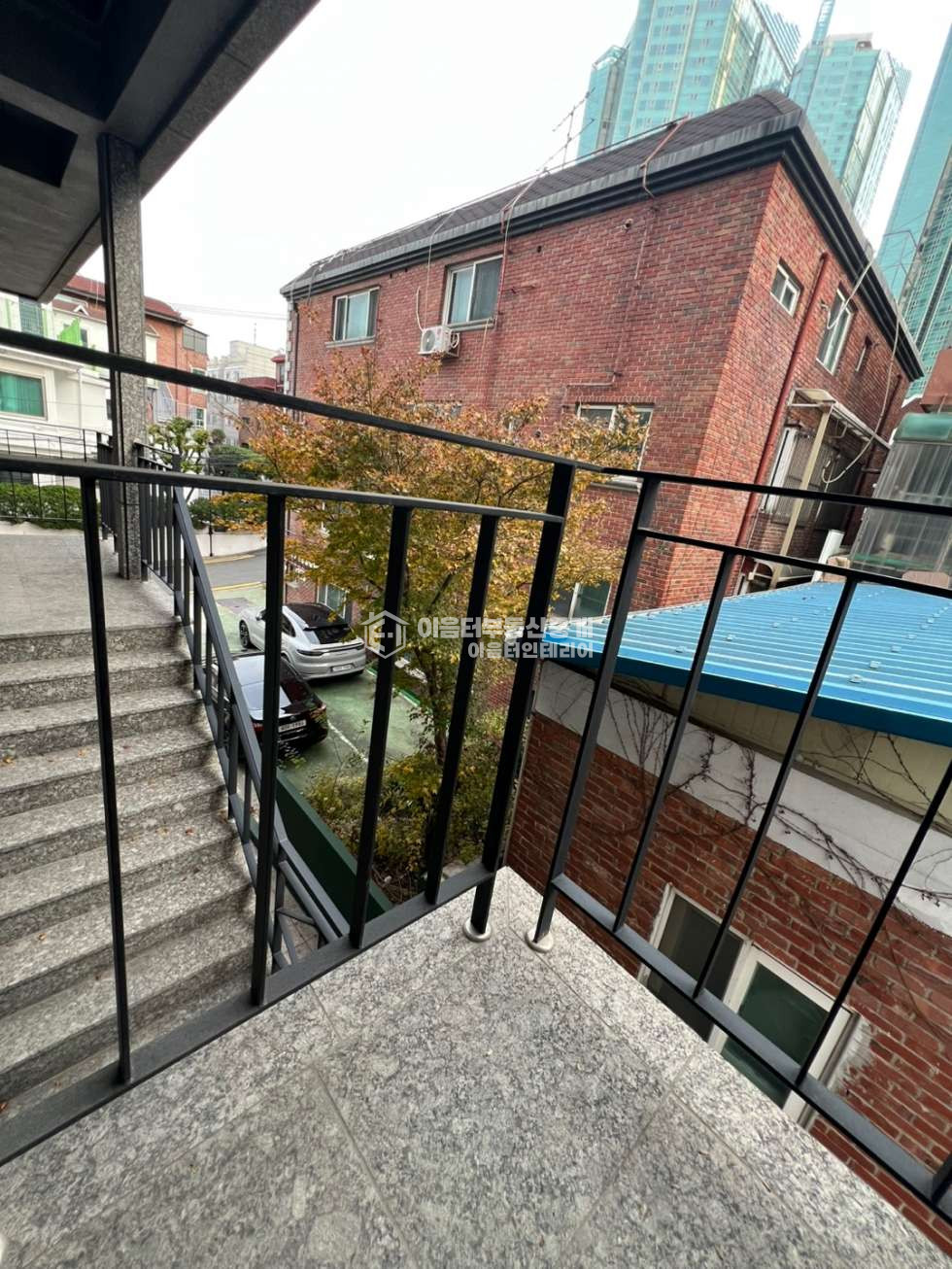 서울 마포구 서교동 합정역 도보 4분거리에 위치한 개방감좋은 컨디션좋은 물건 월세 매물번호 10562 사진 14