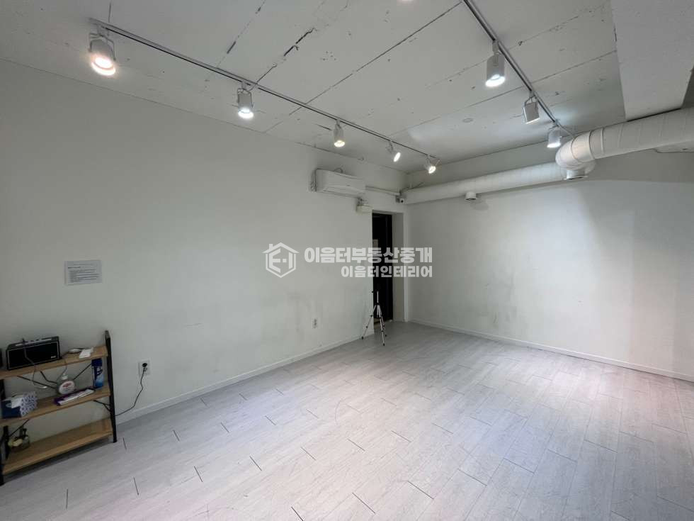 서울 마포구 서교동 서교동 기차길 인테리어 완비된 댄스 연습실 월세 매물번호 10612 사진 7