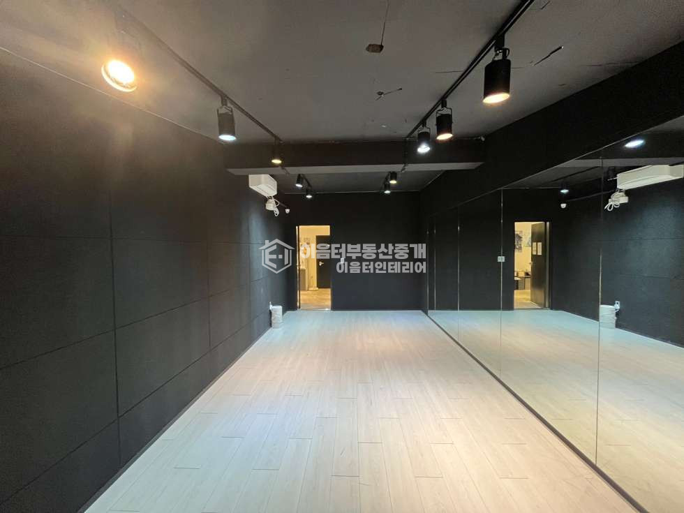서울 마포구 서교동 서교동 기차길 인테리어 완비된 댄스 연습실 월세 매물번호 10612 사진 12
