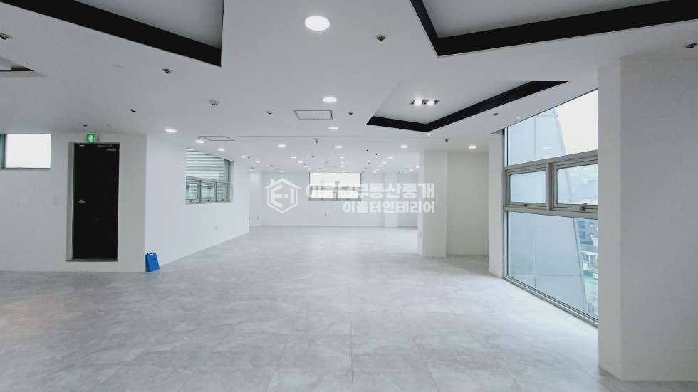 서울 서대문구 연희동 연희동 메인 대로변에 위치한 공실 6층상가 월세 매물번호 10675 사진 7