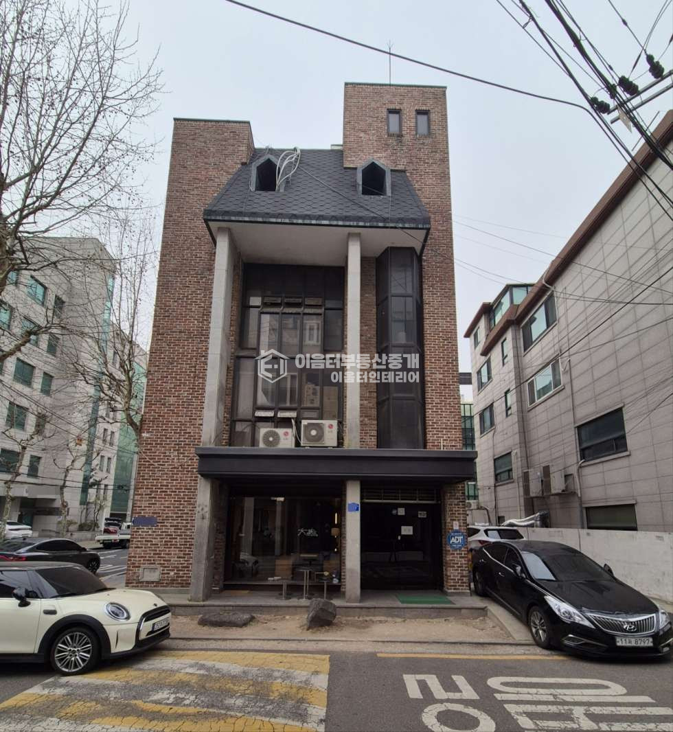 서울 마포구 연남동 연남 도로변 내외관 깔끔한 인테리어 사무실 월세 매물번호 10786 사진 2