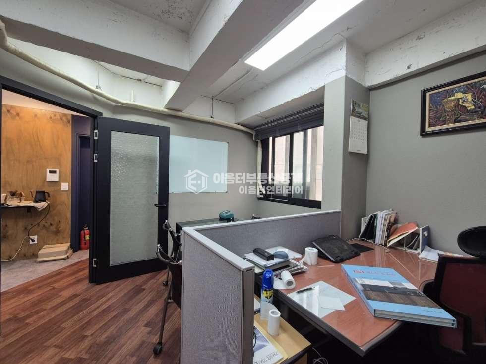 서울 마포구 연남동 연남 도로변 내외관 깔끔한 인테리어 사무실 월세 매물번호 10786 사진 9