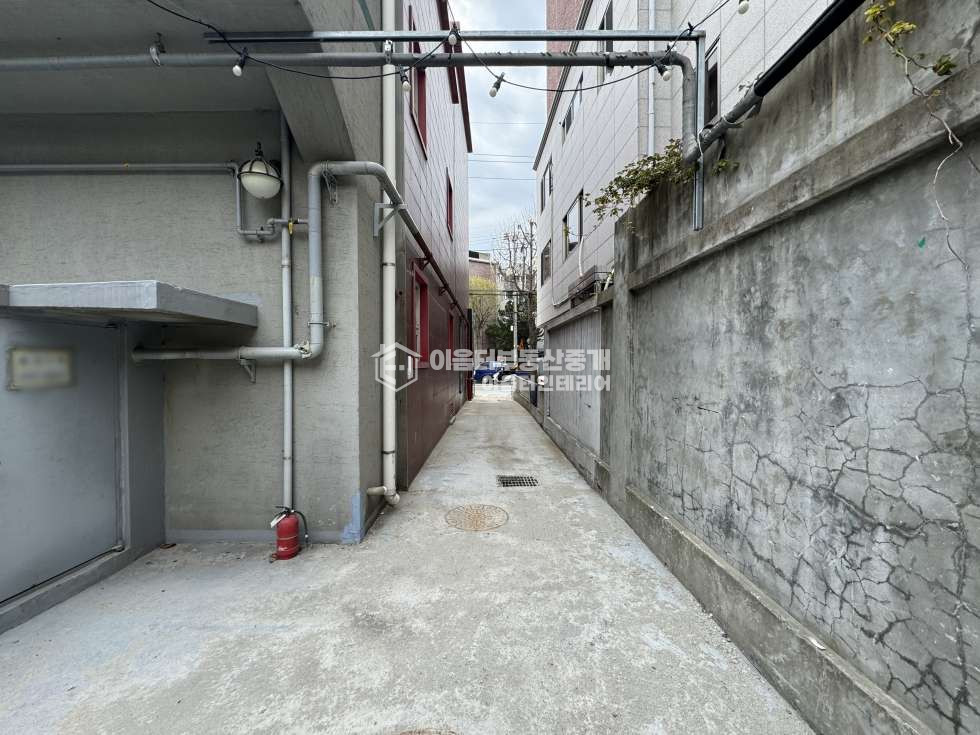 서울 마포구 서교동 트렌디한 통임대 넓은창 노출은 넓은 창 넓은 구조 월세 매물번호 10794 사진 16