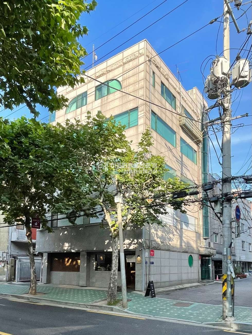 서울 마포구 동교동 동교동에서 압도적인 가성비 공간 ㅣ 저렴한 사무실 월세 매물번호 10936 사진 1