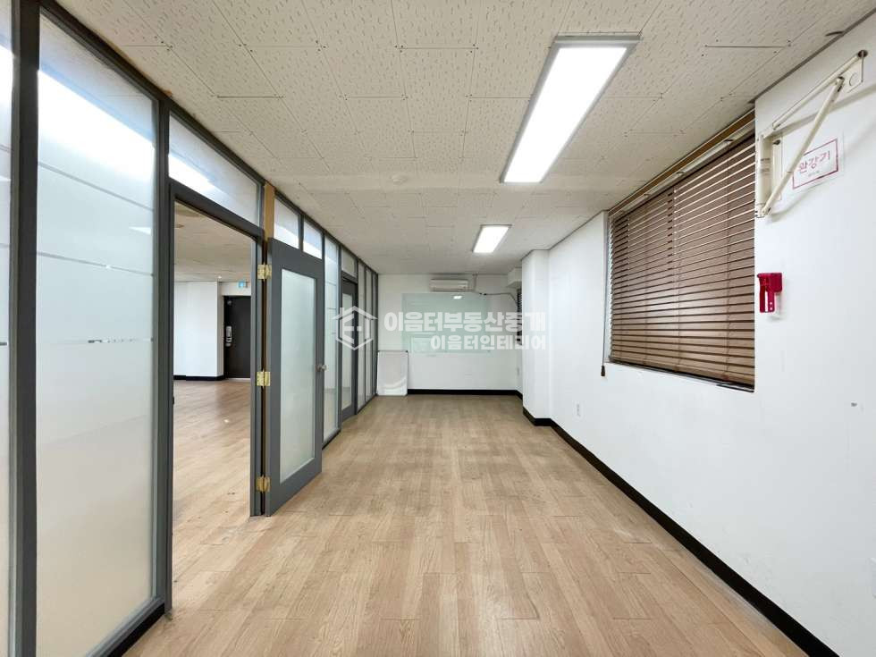 서울 마포구 연남동 펠릭스빌딩동 무권리 I 대로변 I 주차 I 채광좋은 l 가성비사무실 월세 매물번호 10940 사진 9