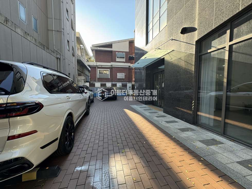 서울 마포구 서교동 수려한 외관 , 내부 신축급 서교동 사무실 월세 매물번호 10962 사진 3