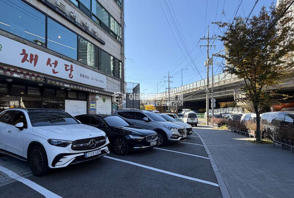 서울 마포구 신정동 가시성 좋은 대형 음식점 주차장 넓어 가족형 음식점으로 최고 월세 매물번호 11029 사진 9