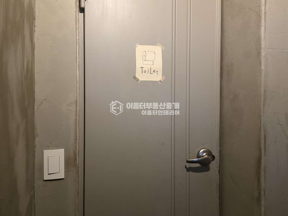 서울 마포구 연남동 연남동 먹자거리 근처 노출좋은 1층 상가 월세 매물번호 11069 사진 8