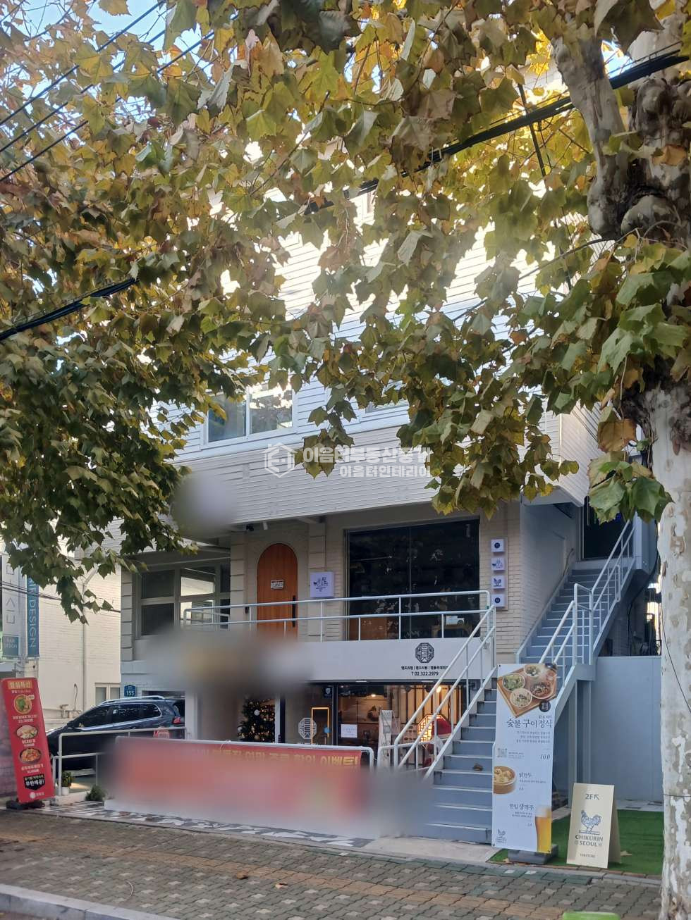 서울 마포구 서교동 홍대입구역 사거리 인근 노출도 좋은 1층같은 지하층 상가 월세 매물번호 11091 사진 2