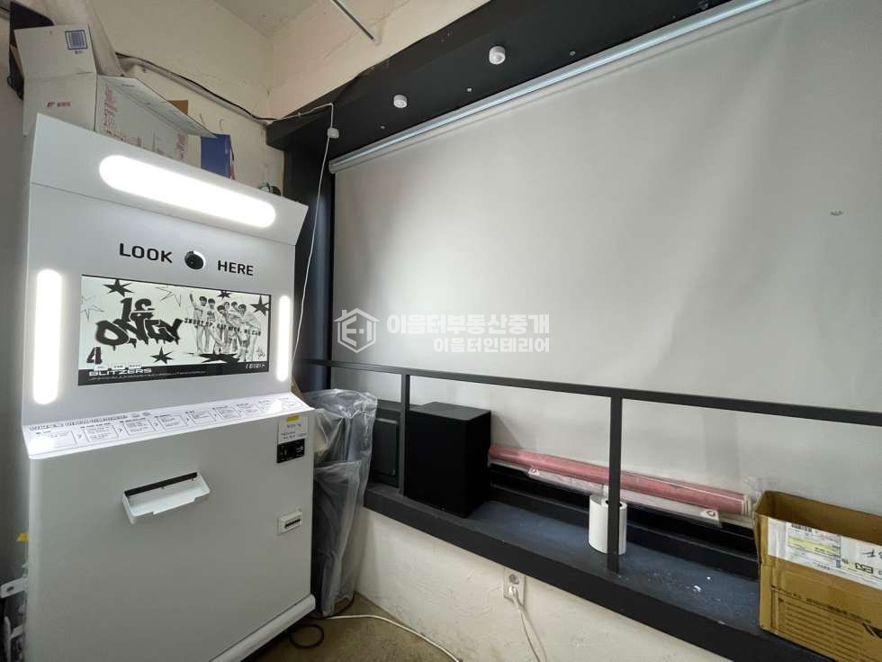 서울 마포구 서교동 벚꽃길메인 I 노출도최상 I 3면통창 월세 매물번호 11141 사진 12