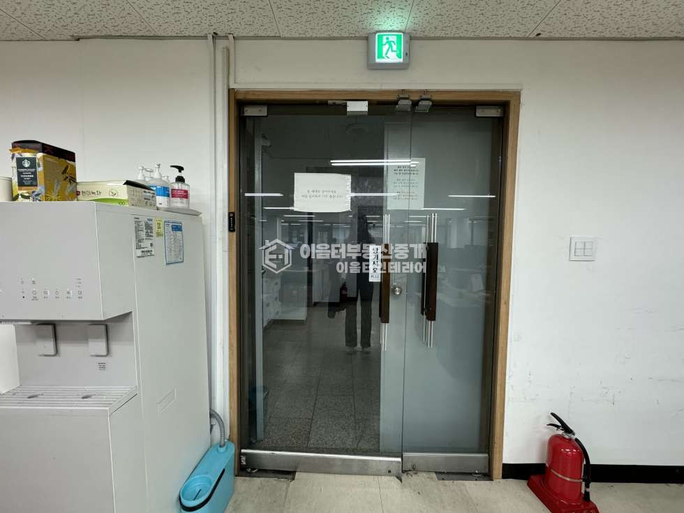 서울 마포구 동교동 인테리어일부지원l 주차2대 출퇴근 용이한 넓은 네모 반듯한 사무실 월세 매물번호 11142 사진 10