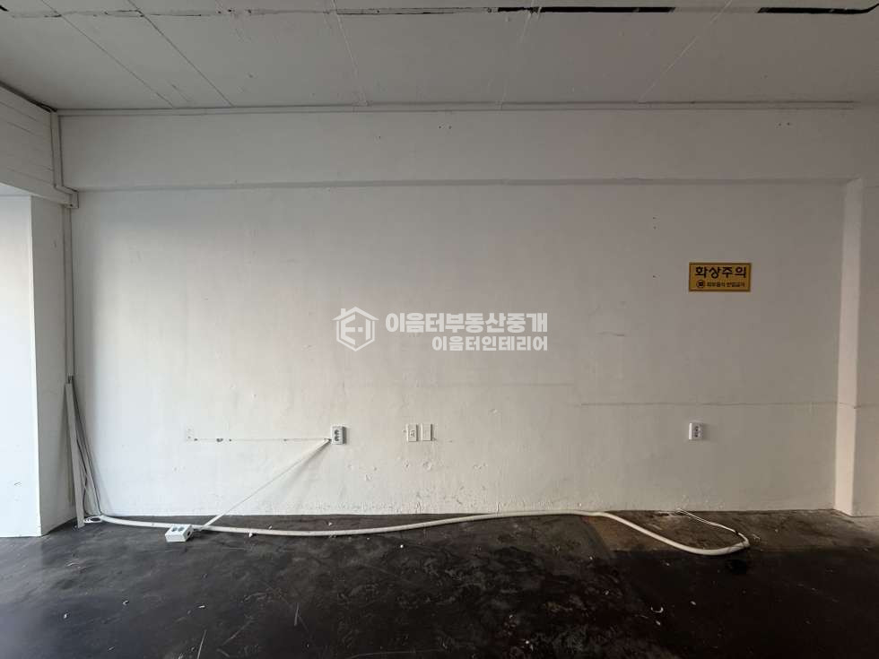 서울 마포구 망원동 인테리어일부 무상지원I 마포구청역세권 대로변 가성비 좋은 상가 월세 매물번호 11159 사진 3