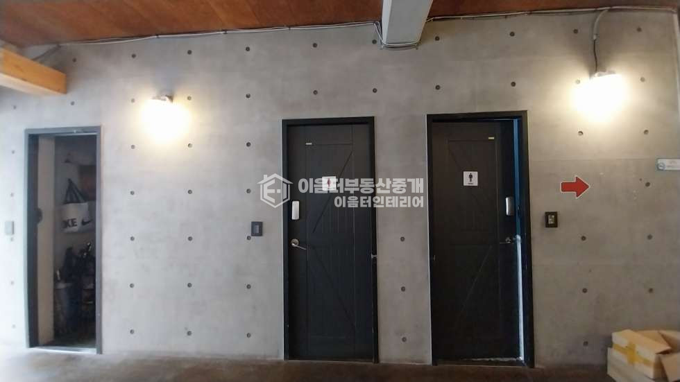 서울 마포구 서교동 무권리 l 역세권 l 연층사용 l 내부계단 l 엘베O주차O 월세 매물번호 10024 사진 48