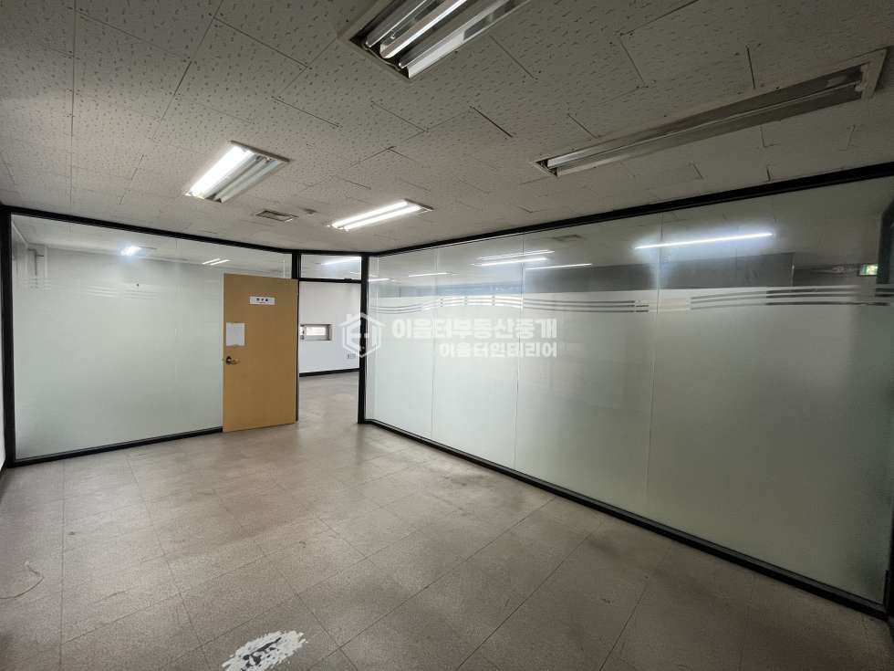 서울 마포구 성산동 성산동 주차4대 탕비실 내부룸3개완비 가성비갑 월세 매물번호 10051 사진 9