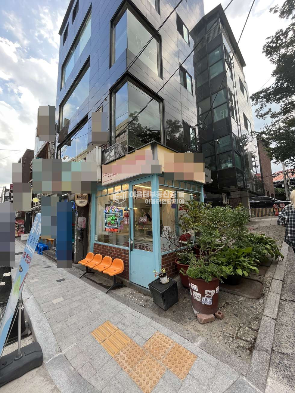 서울 마포구 서교동 홍대 젠틀몬스터라인 귀한 소형 1층 코너 상가 월세 매물번호 10071 사진 3