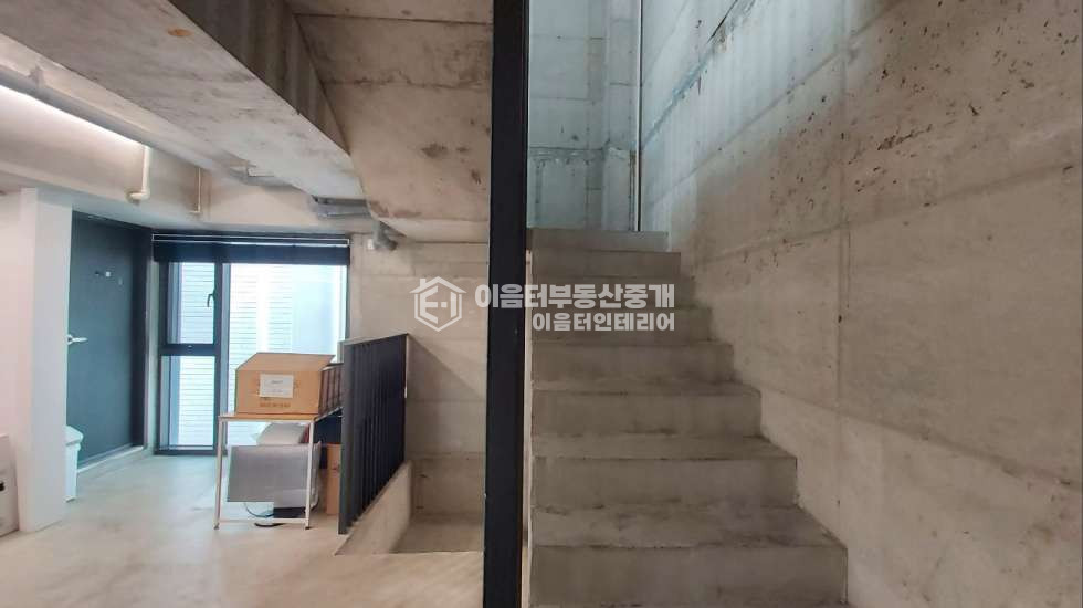 서울 마포구 합정동 최근실사O 4층 사무실 테라스 루프탑 부가세포함 월세 매물번호 10080 사진 44