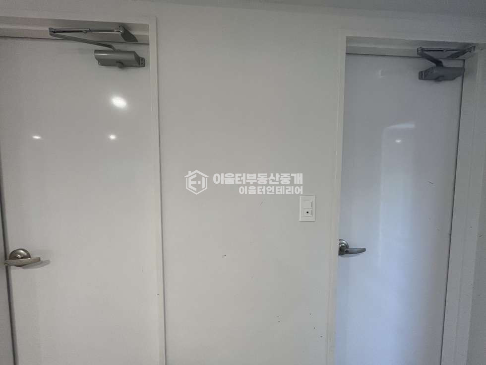 서울 마포구 연남동 연남동 대로변신축 무권리 엘베,주차O 가시성 좋은 분할임대가능 통임대 월세 매물번호 10044 사진 13