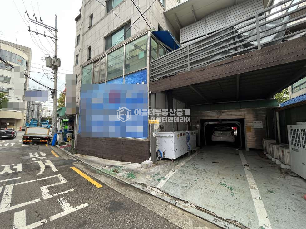 서울 마포구 서교동 햇빛이 쏟아지는 화이트톤 가성비 좋은 상가 사무실 월세 매물번호 10093 사진 13