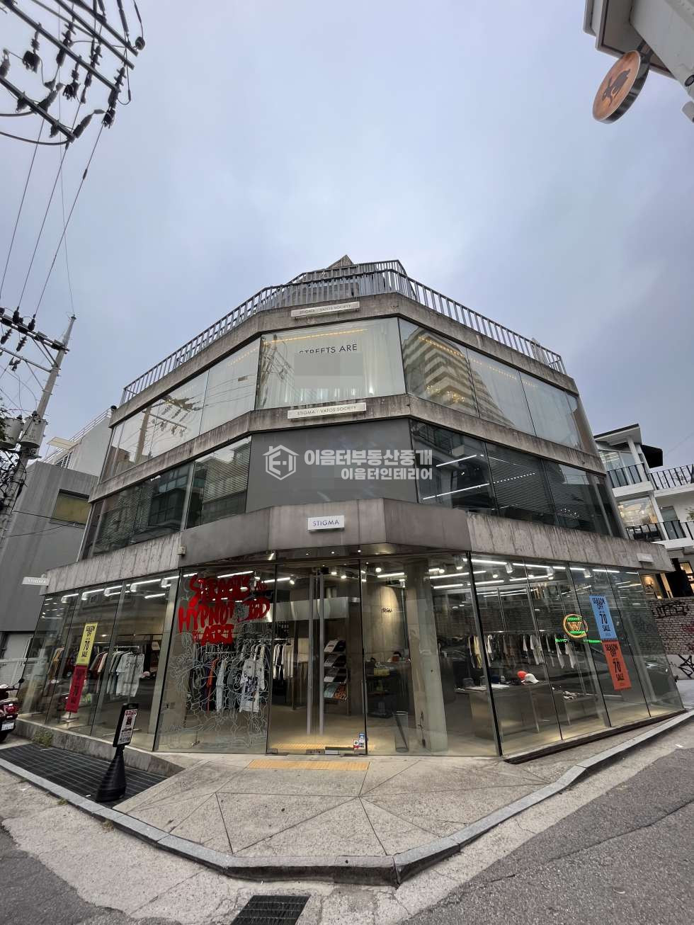 서울 마포구 서교동 홍대레드로드 유동많은 상권 깔끔인테리어 통임대 월세 매물번호 10085 사진 1