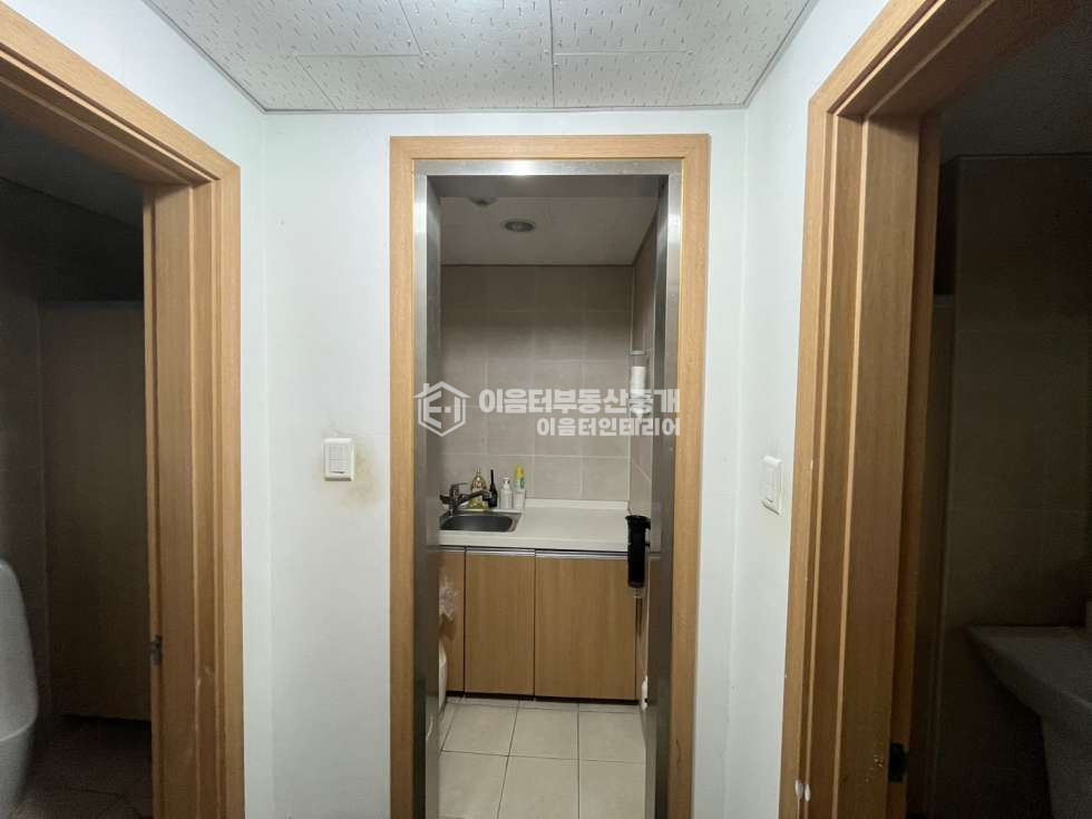 서울 마포구 서교동 홍대역세권 호리존완비 높은층고 쾌적한지층사무실 월세 매물번호 10104 사진 16