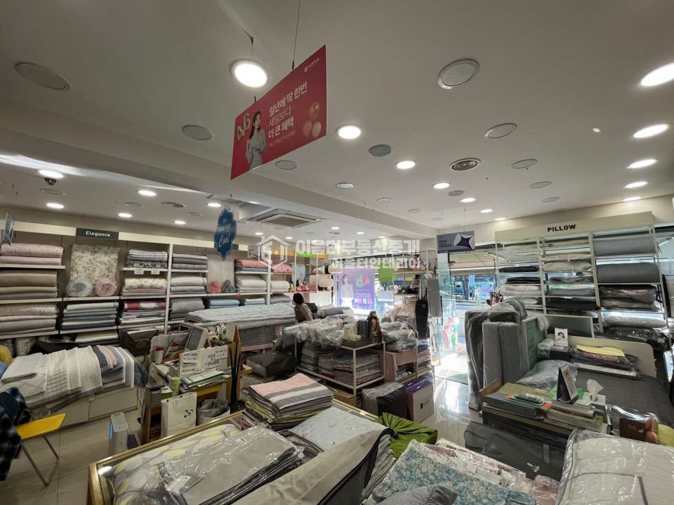 서울 마포구 서교동 망원역 1분 O대로변 전면 노출 O반듯한 내부 O테라스 공간 O유동인구 월세 매물번호 10134 사진 8